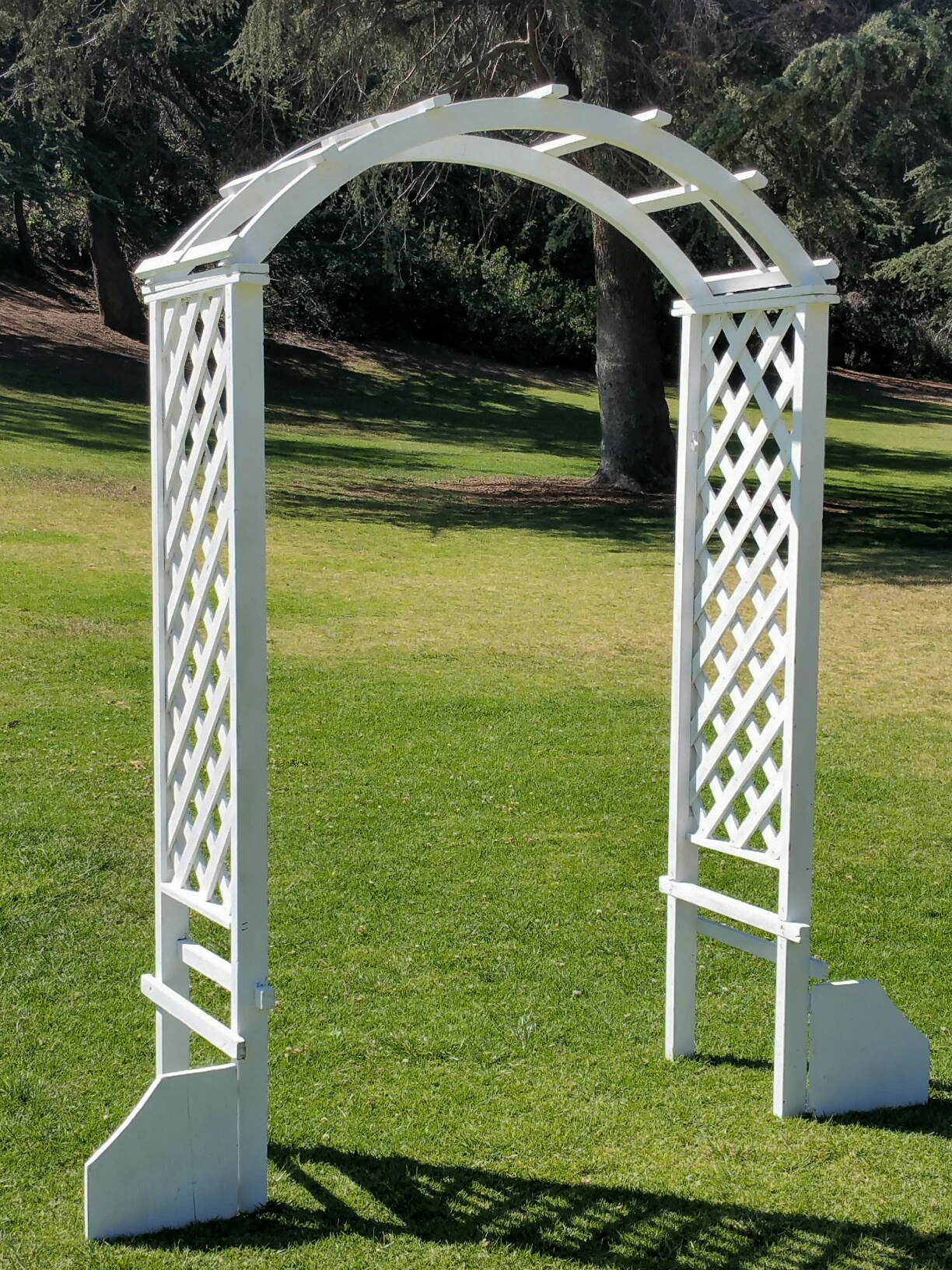 White Wood Garden Arch 60â€ W x 92â€ H | Amigo Party Rentals, Inc.