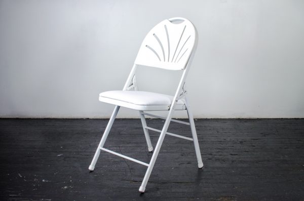 events-weddings folding chair fan back white